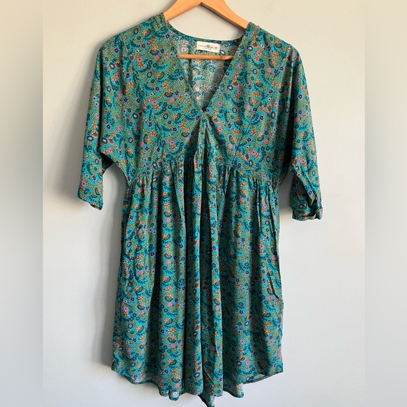 NATURAL LIFE Dresses & Skirts - NATURAL LIFE Blue Floral Dolman Rayon V-Neck Mini Dress Size XS
